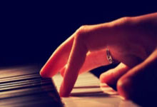 11中9！杜兰特：吉莱斯皮表现非常出色 这能让他建立更多信心.